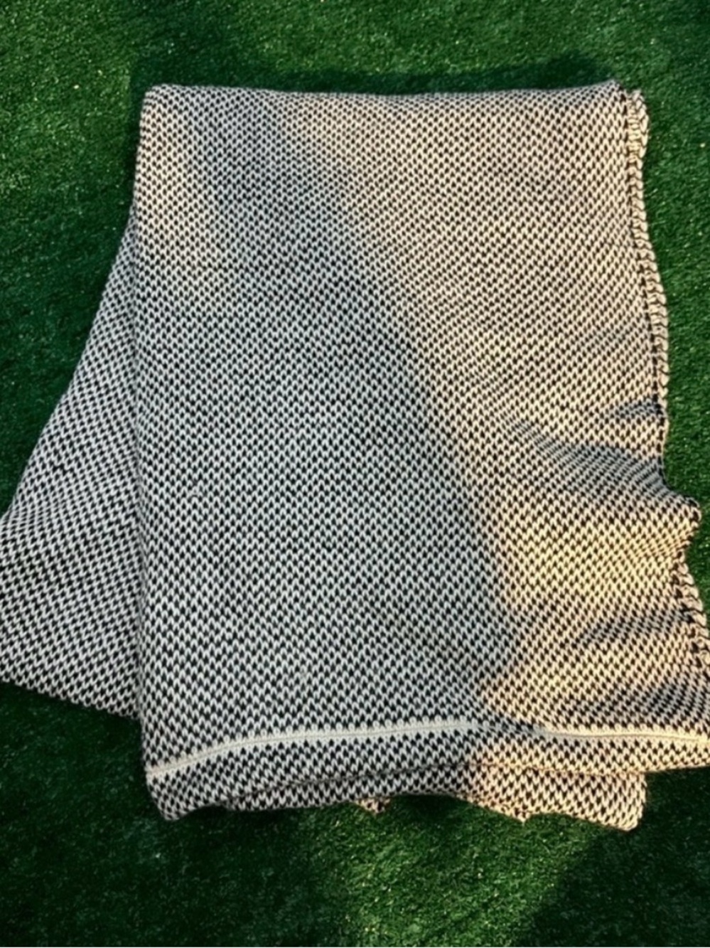 Men's Woven Knit Scarf - Black & White